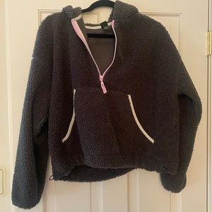 Wild Fable pullover sweatshirt